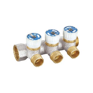 Three ways brass manifold with white plastic handle A-1013